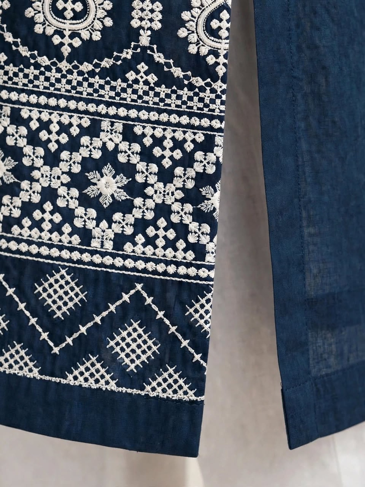 UNSTITCHES Navy Blue & White Embroidered SITARA EMBELISH Suit